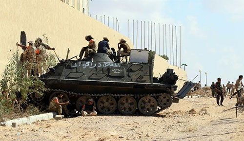 Los últimos terroristas de Daesh en Sirte oponen una gran resistencia